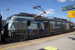 X4-E-Loco-AB Vectron MS 6193 568, Česk&eacute; Dr&aacute;hy (okleina "ČD Kari&eacute;ra. Hled&aacute;me mechaniky elektromechaniky")