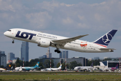 SP-LRH (okleina "Proud to fly the Polish Olympic Team")