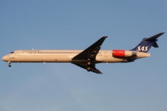 SE-DMB, SAS Scandinavian Airlines (Aviation &raquo; EPWA Spotting &raquo; McDonnell Douglas MD-81)