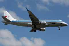 SP-LIE (retro livery) (Aviation &raquo; EPWA Spotting &raquo; Embraer E175 (ERJ-170-200) &raquo; LOT Polish Airlines)