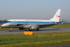 SP-LIE (retro livery) (Aviation &raquo; EPWA Spotting &raquo; Embraer E175 (ERJ-170-200) &raquo; LOT Polish Airlines)