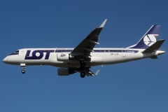 SP-LIK (Lotnictwo &raquo; Spotting na EPWA &raquo; Embraer E175 (ERJ-170-200) &raquo; Polskie Linie Lotnicze LOT)