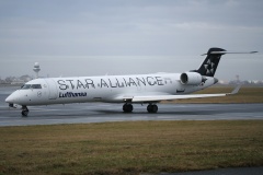 D-ACPS, Lufthansa (Star Alliance livery) (Aviation &raquo; EPWA Spotting &raquo; Mitsubishi Regional Jet &raquo; CRJ-700)