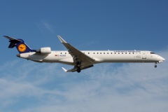 D-ACKD, Lufthansa Regional (CityLine) (Lotnictwo &raquo; Spotting na EPWA &raquo; Mitsubishi Regional Jet &raquo; CRJ-900)
