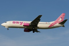 TC-SKF (Lotnictwo &raquo; Spotting na EPWA &raquo; Boeing 737-400 &raquo; Sky Airlines)