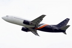 G-ZAPW, Titan Airways (Lotnictwo &raquo; Spotting na EPWA &raquo; Boeing 737-300)