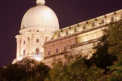 Zamek Kr&oacute;lewski w Budzie znad tunelu (Podróże &raquo; Budapeszt &raquo; Budapeszt w nocy)