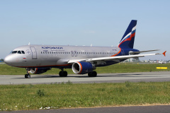 VP-BID (Lotnictwo &raquo; Spotting na EPWA &raquo; Airbus A320-200 &raquo; Aeroflot Russian Airlines)