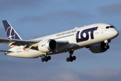 SP-LRH ("Proud to fly the Polish Olympic Team" wrap) (Aviation &raquo; EPWA Spotting &raquo; Boeing 787-8 Dreamliner &raquo; LOT Polish Airlines)