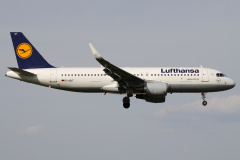 D-AIUT (Lotnictwo &raquo; Spotting na EPWA &raquo; Airbus A320-200 &raquo; Lufthansa)