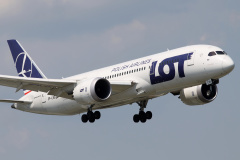 SP-LRB ("Niepodległa" sticker) (Aviation &raquo; EPWA Spotting &raquo; Boeing 787-8 Dreamliner &raquo; LOT Polish Airlines)