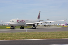 A7-AEO (Lotnictwo &raquo; Spotting na EPWA &raquo; Airbus A330-300 &raquo; Qatar Airways)