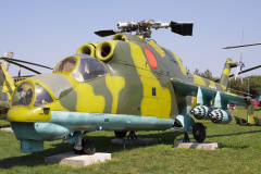 Mil Mi-24D, 4004, Polish Air Force (Aviation &raquo; Dęblin &raquo; Air Force Museum)