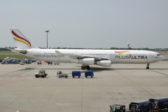 EC-MFA, Plus Ultra (Lotnictwo &raquo; Spotting na EPWA &raquo; Airbus A340-300)