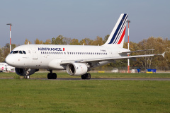 F-GRXD (nowe malowanie) (Lotnictwo &raquo; Spotting na EPWA &raquo; Airbus A319-100 &raquo; Air France)