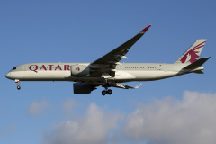 A7-ALA (Lotnictwo &raquo; Spotting na EPWA &raquo; Airbus A350-900 &raquo; Qatar Airways)