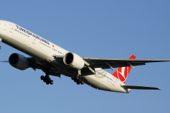 TC-LJE (Lotnictwo &raquo; Spotting na EPWA &raquo; Boeing 777-300ER &raquo; THY Turkish Airlines)