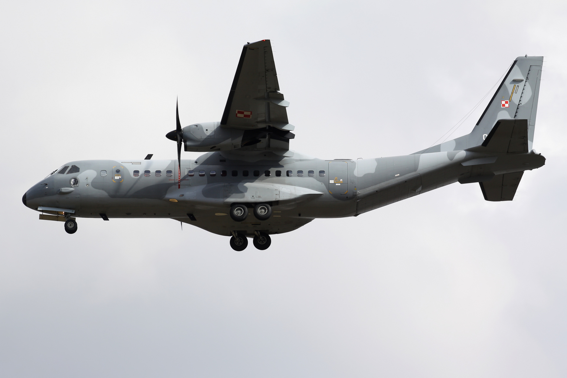 023 (1933 Stanisław Skarżyński's transatlantic flight sticker) (Aviation &raquo; EPWA Spotting &raquo; CASA C-295M &raquo; Polish Air Force)