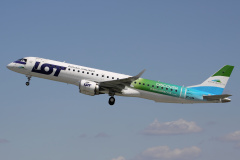 SP-LNA ("Discover Podkarpackie" wrap) (Aviation &raquo; EPWA Spotting &raquo; Embraer E195 (ERJ-190-200) &raquo; LOT Polish Airlines)