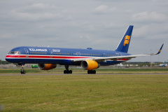 TF-ISX, Icelandair ("100 Years Independence" livery) (Aviation &raquo; Schiphol Spotting &raquo; Boeing 757-300)
