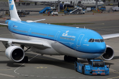 PH-AKF (new livery) (Aviation &raquo; Schiphol Spotting &raquo; Airbus A330-300 &raquo; KLM Royal Dutch Airlines)