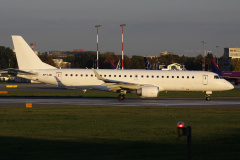 SP-LMH (bez malowania) (Lotnictwo &raquo; Spotting na EPWA &raquo; Embraer E190 (ERJ-190-100) &raquo; Polskie Linie Lotnicze LOT)