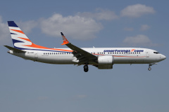 OK-SWE (Aviation &raquo; EPWA Spotting &raquo; Boeing 737-8 MAX &raquo; SmartWings)