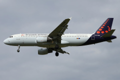 OO-SNK (Lotnictwo &raquo; Spotting na EPWA &raquo; Airbus A320-200 &raquo; Brussels Airlines)