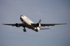 EC-OAP (Lotnictwo &raquo; Spotting na EPWA &raquo; Airbus A330-200 &raquo; Plus Ultra Líneas Aéreas)