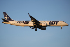 SP-LNG ("Visit North Moravia" wrap) (Aviation &raquo; EPWA Spotting &raquo; Embraer E195 (ERJ-190-200) &raquo; LOT Polish Airlines)