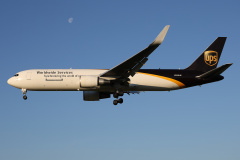 N350UP (Aviation &raquo; EPWA Spotting &raquo; Boeing 767-300F &raquo; United Parcel Service (UPS) Airlines)