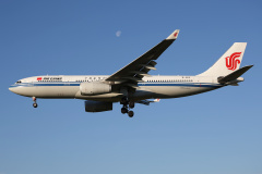 B-6113 (Aviation &raquo; EPWA Spotting &raquo; Airbus A330-200 &raquo; Air China)