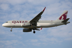 A7-AHP (Aviation &raquo; EPWA Spotting &raquo; Airbus A320-200 &raquo; Qatar Airways)