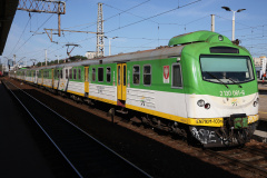 EN71KM-103 (Pojazdy &raquo; Pociągi i lokomotywy &raquo; Pafawag 5B/6B (EN57 i pochodne) &raquo; Koleje Mazowieckie)