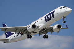 SP-LNG ("Visit North Moravia" wrap) (Aviation &raquo; EPWA Spotting &raquo; Embraer E195 (ERJ-190-200) &raquo; LOT Polish Airlines)