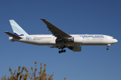 CS-TSW (naklejka 30. rocznicy) (Lotnictwo &raquo; Spotting na EPWA &raquo; Boeing 777-200 i 200ER &raquo; EuroAtlantic Airways)