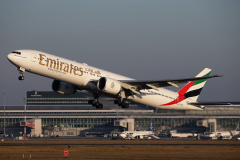 A6-ENS (Aviation &raquo; EPWA Spotting &raquo; Boeing 777-300ER &raquo; Emirates)