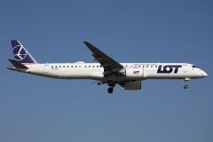 SP-LEC (Aviation &raquo; EPWA Spotting &raquo; Embraer E195-E2 (E190-400) &raquo; LOT Polish Airlines)