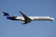 EI-HSA (Lotnictwo &raquo; Spotting na EPWA &raquo; Mitsubishi Regional Jet &raquo; CRJ-900 &raquo; SAS Scandinavian Airlines)