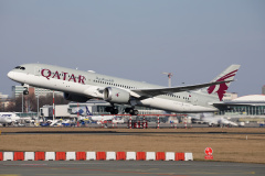 A7-BHS (Lotnictwo &raquo; Spotting na EPWA &raquo; Boeing 787-9 Dreamliner &raquo; Qatar Airways)