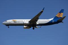 UR-SLG (Aviation &raquo; EPWA Spotting &raquo; Boeing 737-800 &raquo; SkyLine Express Airline)