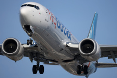 A6-FMQ (Lotnictwo &raquo; Spotting na EPWA &raquo; Boeing 737-8 MAX &raquo; FlyDubai)