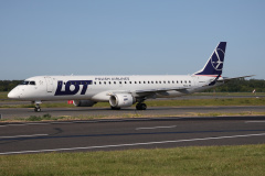 SP-LNH (Lotnictwo &raquo; Spotting na EPWA &raquo; Embraer E195 (ERJ-190-200) &raquo; Polskie Linie Lotnicze LOT)