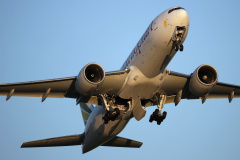 ET-AQL (Lotnictwo &raquo; Spotting na EPWA &raquo; Boeing 777-200LR &raquo; Ethiopian Airlines)
