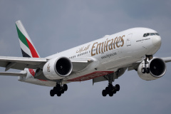 A6-EWI (Lotnictwo &raquo; Spotting na EPWA &raquo; Boeing 777-200LR &raquo; Emirates)