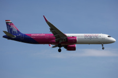 HA-LGI (malowanie stypendium Pann&oacute;nia) (Lotnictwo &raquo; Spotting na EPWA &raquo; Airbus A321neo &raquo; Wizz Air)
