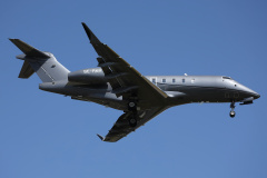 SE-RNR, European Flight Service (Lotnictwo &raquo; Spotting na EPWA &raquo; Bombardier BD-100 Challenger 300 i pochodne &raquo; Challenger 350)