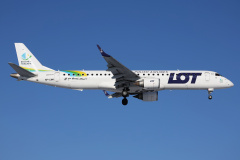 SP-LNM (#genWarmiiiMazur wrap) (Aviation &raquo; EPWA Spotting &raquo; Embraer E195 (ERJ-190-200) &raquo; LOT Polish Airlines)