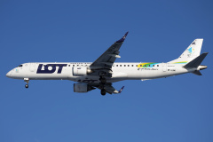 SP-LNM (#genWarmiiiMazur wrap) (Aviation &raquo; EPWA Spotting &raquo; Embraer E195 (ERJ-190-200) &raquo; LOT Polish Airlines)