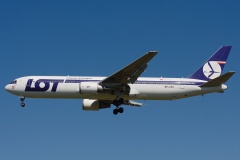 SP-LPC (naklejka "Ekipa Olimpijska 2008") (Lotnictwo &raquo; Spotting na EPWA &raquo; Boeing 767-300 &raquo; Polskie Linie Lotnicze LOT)